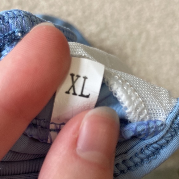 Size M. Bikini. - Picture 4 of 6